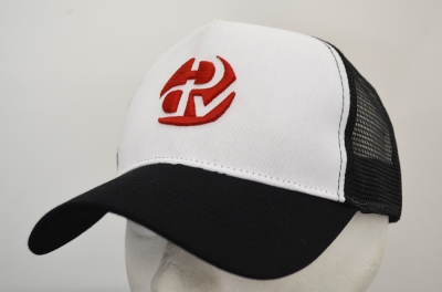 Cappello personalizzato con ricamo DPV in 3D