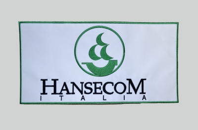 Ricamo con logo personalizzato Hansecom Italia