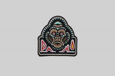 Toppa personalizzata con logo PAKO ricamato