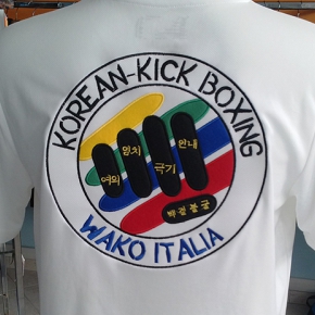 divisa sportiva personalizzata divisa sportiva personalizzata